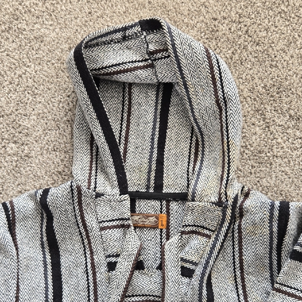 Men's Black and White Hooded Sweater